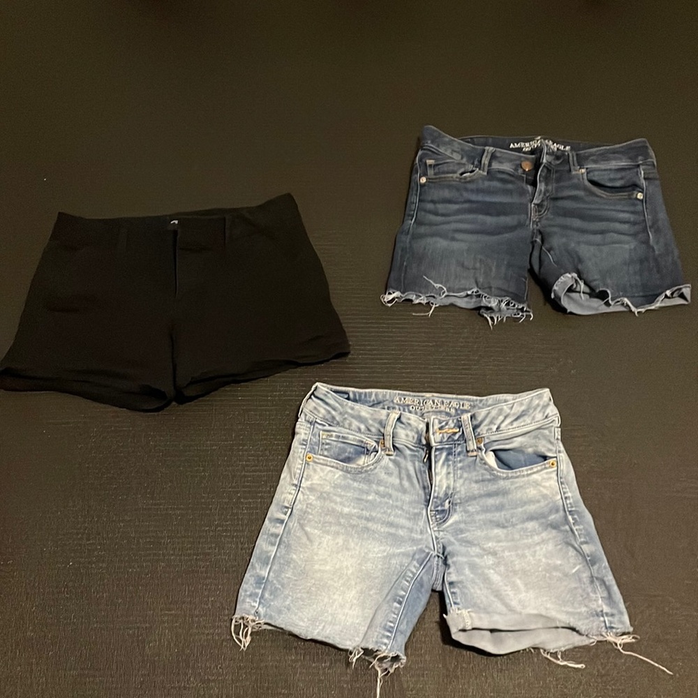 Three pairs of American Eagle Midi shorts